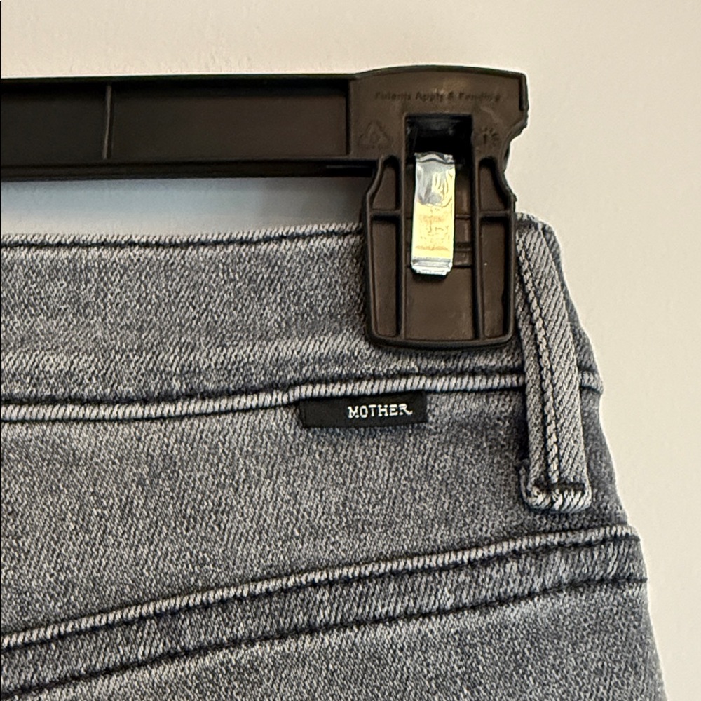 MOTHER The Rascal Sliced up Heel in Digging up Dirt 24 Flare Jeans Grey - Picture 8 of 14
